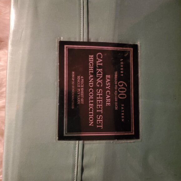 HIGHLAND COLLECTION LUXURY 600 SATEEN CAL KING 4 PIECE SHEET SET - Picture 3 of 6